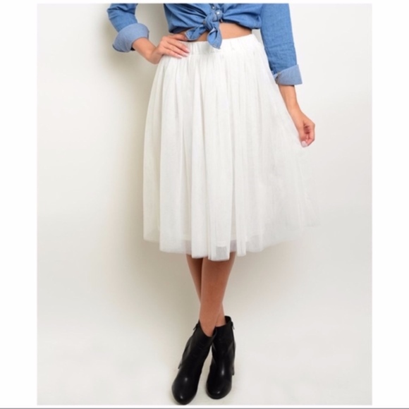 Women’s White Tulle Lined Elastic Party Midi Skirt - Picture 4 of 5